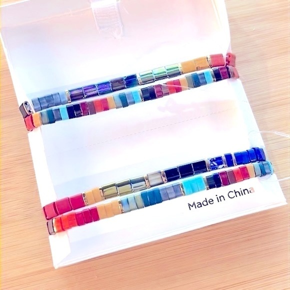 Brand New Rush By Denis & Charles Set of 4 Colorful Beaded Friendship Bracelets - Picture 10 of 11